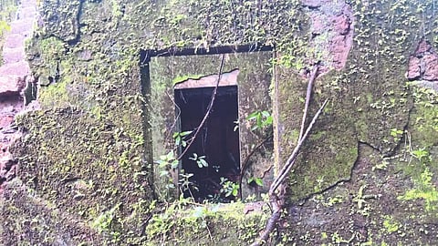 remoteness of the Portuguese-era prison at Maloli