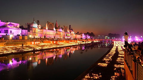 Ayodhya Deepotsav अयोध्यानगरीत अलौकिक दीपोत्सव; वर्ल्ड रेकॉर्डमध्ये नोंद