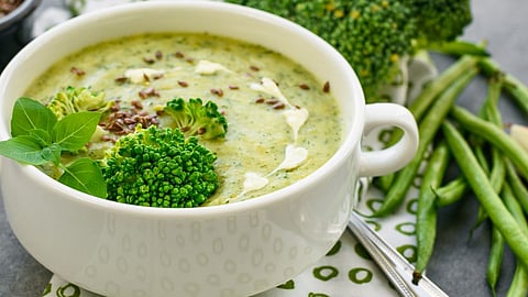 Broccoli Almond Soup
