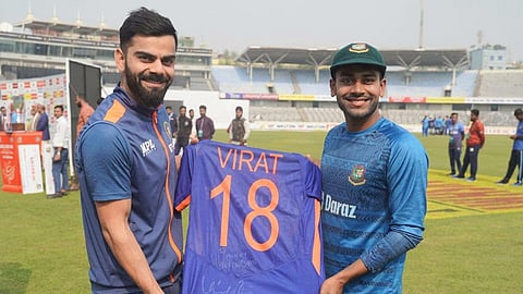 Virat Kohli | IND vs BAN Test Match | Virat Kohli Gift to Mehidy Hasan
