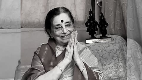 Sulochana Chavan passed away | Marathi Lavani Singer | Lawni Samradni Sulochana Chavan Death