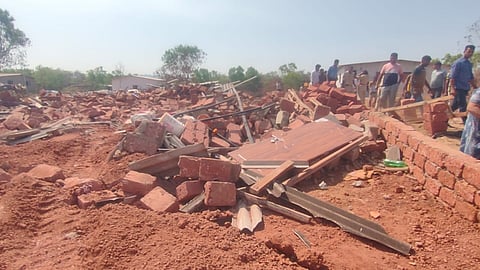 Illegal houses demolished!