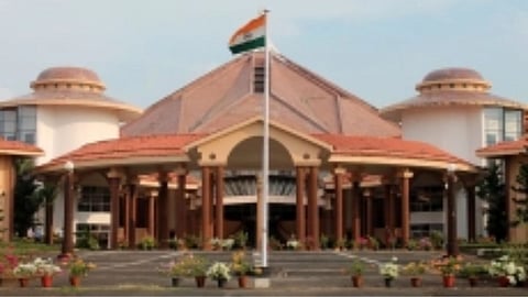 Goa Mla Defection|goa Politics