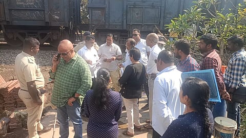 Velsao Railway Issue