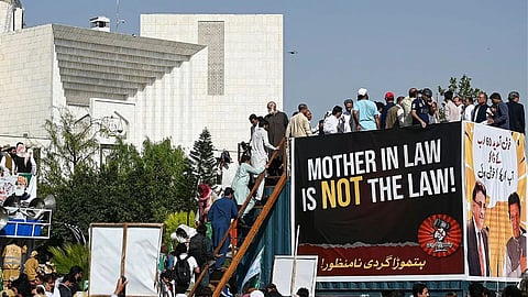 Pakistan Political Crisis