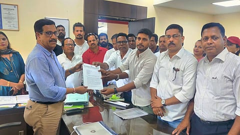 Congress submitted Memorandum To GSPCB