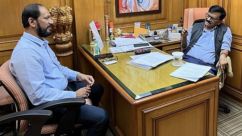 Girish Chodankar Meet Sanjay Raut