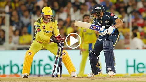 MS Dhoni Stumping