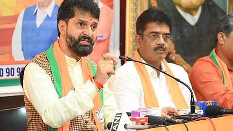 C. T. Ravi
