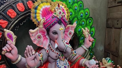 Goa: Ganesh Idols For Sale In Various Cities.