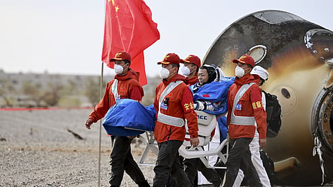 Shenzhou 15 space capsule