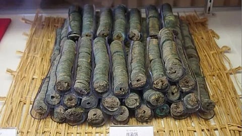 japan big treasure found in excavation even scientists were surprised to see 1 lakh ancient coins