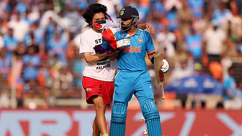 A pitch invader meet Virat Kohli in Ahmedabad