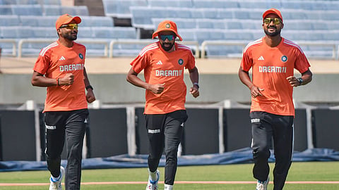 Mukesh Kumar, Mohammed Siraj, Akash Deep