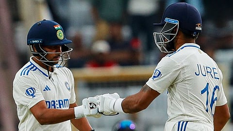 Kuldeep Yadav - Dhruv Jurel