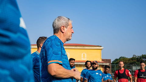 Head coach Manolo Marquez