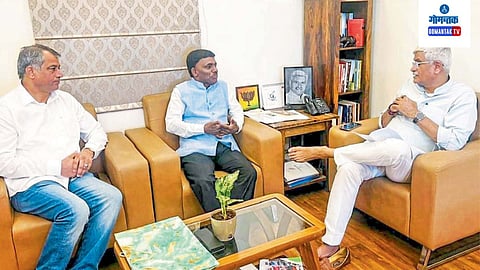 Goa State Cabinet: राज्य मंत्रिमंडळात परतण्यास इच्छुक असलेले विधानसभेचे सभापती रमेश तवडकर यांनी तीन केंद्रीय मंत्र्यांच्या भेटी घेतल्या