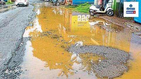 Shiroda Road Issue: ‘कदंब’समोरच्या पाण्याचा निचरा करण्यासाठी उपाययोजना करावी अशी मागणी