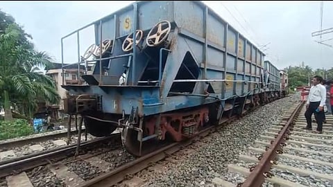 Konkan Railway: वास्कोत मालगाडी रुळावरुन घसरली; कोकण रेल्वेचे वाहतूक सुरुळीत सुरु