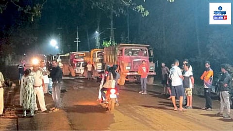 Mineral Transport: अनिर्बंध खनिज वाहतुकीविरोधात सारमानसवासीय आक्रमक, पुन्हा रोखले ट्रक; एसओपी उल्लंघनाची तक्रार