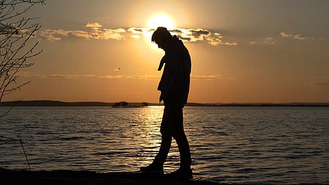 Sunset Anxiety: काय आहे सनसेट एंग्जाइटी? जाणून घ्या लक्षणे, कारणे अन् उपचार