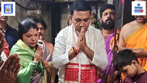 CM Dr. Pramod Sawant with Wife