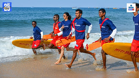 Lifeguards Rescue 8 People Goa