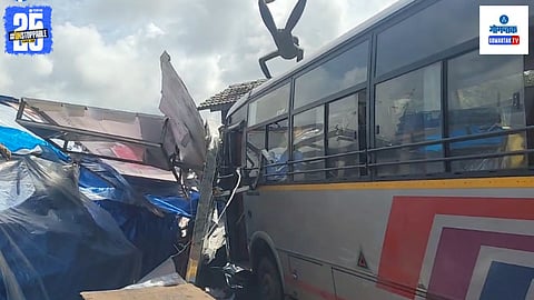 Passenger bus loses control Goa