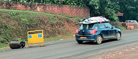 सीमा खुल्या केल्याने राज्यात पर्यटक येणे सुरू
