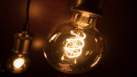 Power supply breaks in Aldona