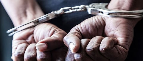 Goa Crime: पार्क केलेल्या मोटारगाडीतून मोबाईल फोन आणि अन्य साहित्य मिळून २.६२ लाख रुपये किमतीचा ऐवज