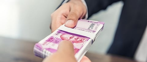 If you pay Rs 2 lakh in the hospital then you have to give an identity card