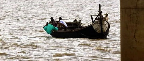 Fact Check Covid bodies thrown into the Ganges