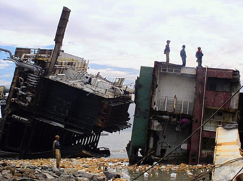 Shipbreaking not only contaminates groundwater reserves but also exposes workers to cancer-causing agents Credit: Adam Cohn/ Flicker