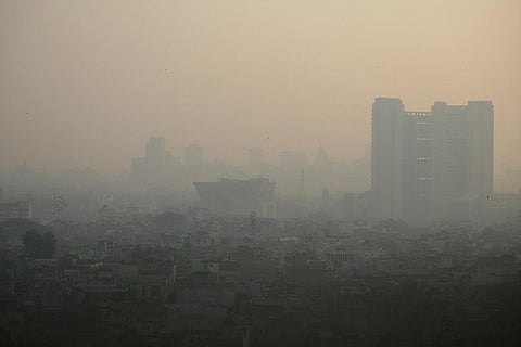 Air pollution level increases in the winter due to paddy residue burning in Punjab, Haryana and Uttar Pradesh. The presence of particulate matter in the air is the major reason for Delhi’s dirty air
Credit: Jean-Etienne Minh-Duy Poirrier/Flickr