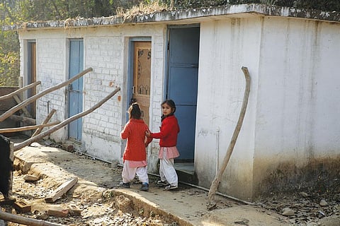 Mahila mandals of Salvahan gram panchayat in Himachal Pradesh's Mandi district regularly clean the toilets of this primary school and ensure that clean water is available to students (Photo: Vikas Choudhary)