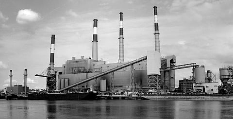 The 4,400-MW Ninghai coal-based power plant in Zhejiang utilises wet-lime based flue-gas desulphurization unit to control sulphur dioxide (Credit: wikipedia)