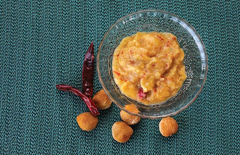 Chutney made with half ripe chulu fruits can induce appetite as well as enhance the taste of
regular food