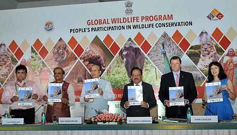 Union minister Harsh Vardhan launches the Global Wildlife Program in New Delhi (Credit: PIB)