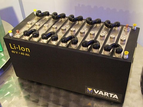 High costs are largely due to the capital expenditure associated with manufacturing of Lithium-ion battery. Credit: Wikimedia Commons