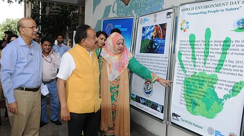 India’s climate action by 2030 will cost the country US$2.5 trillion or over Rs 150 lakh crore at 2014-15 prices. Credit: PIB