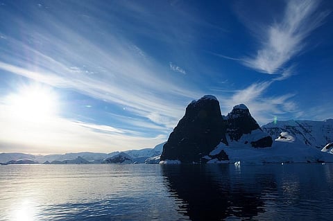 In the time of rapid climate and environmental changes, the study of both poles and the identification of drivers behind the global climatic changes become increasingly important. Credit: Andreas Kambanis/Flickr