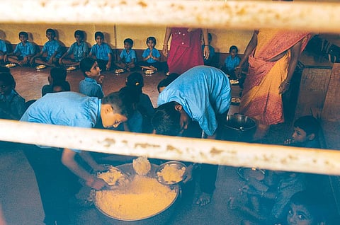 The Mid Day Meal Scheme provided cooked meals to 97 million children in 2016-17 (Photo: Savvy Soumya Misra)