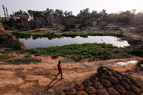 Industries rampantly flout new groundwater rules 10 months after notification