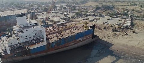 Breaking a ship at Alang can be toxic, shows Dutch docu