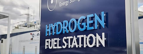 Clean hydrogen can cut carbon emissions 34%: Study