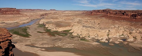 A third of US reels under drought