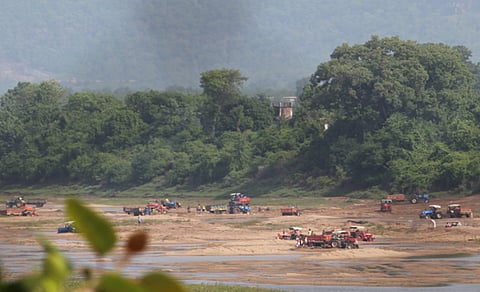 Sand mining in Madhya Pradesh's Sehore in June-end during monsoons. Photo: Yemuna Sunny