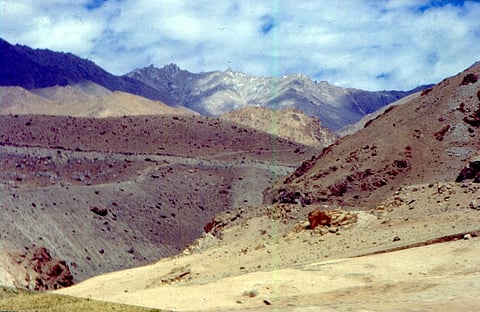 जानिए चमोली त्रासदी के बाद क्यों जरूरी है हिमालय की चेतावनी का पाठ पढ़ना
