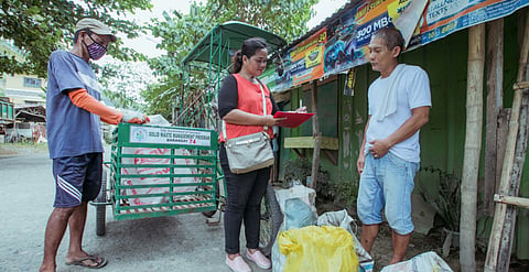 Working with waste pickers crucial for post-COVID-19 economic recovery: Report